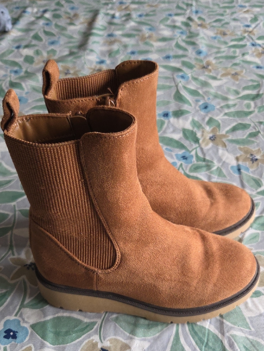 Art Class Kids Chestnut Brown Suede Chelsea Booties